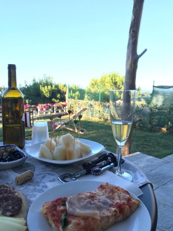 La Trave Bed and Breakfast Montecosaro  Εξωτερικό φωτογραφία